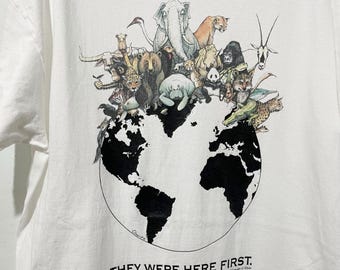 Vintage 90s They Were Here First Earth Hunan I Tees T-shirt Size L