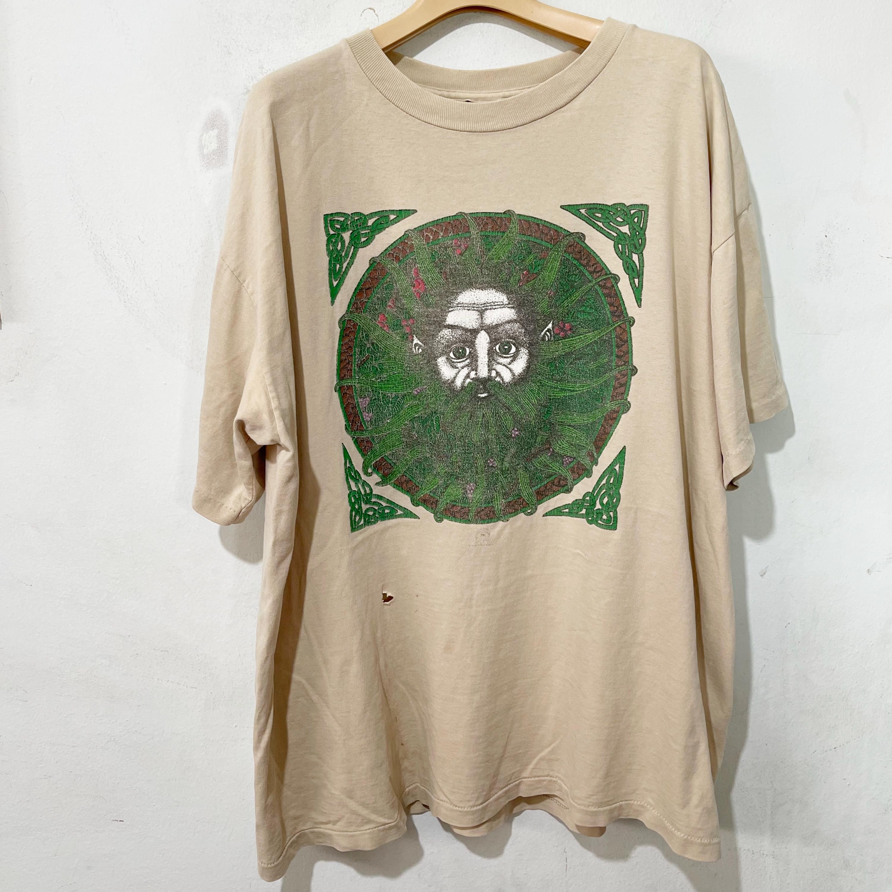 トップス 90s fashion victim countney davis Vintage 90s Fashion Victim Courtney Davis T-shirt Graphic