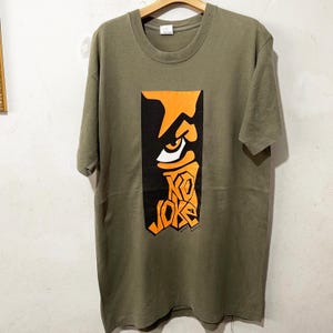 Vintage 90s No Joke Old Skate Design Surf T-Shirt Size L image 1