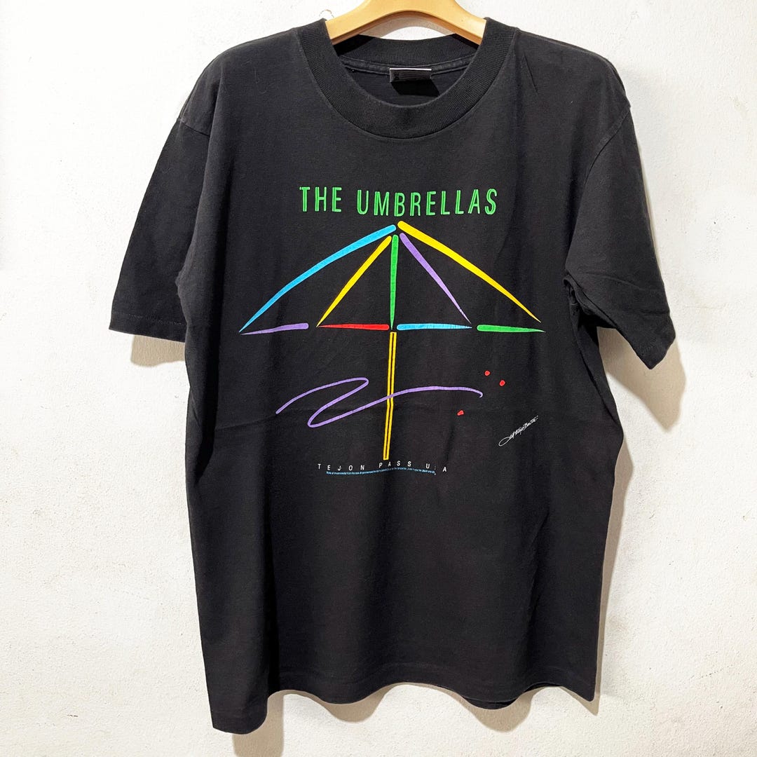 Vintage 90s the Umbrellas T-shirt Size L - Etsy