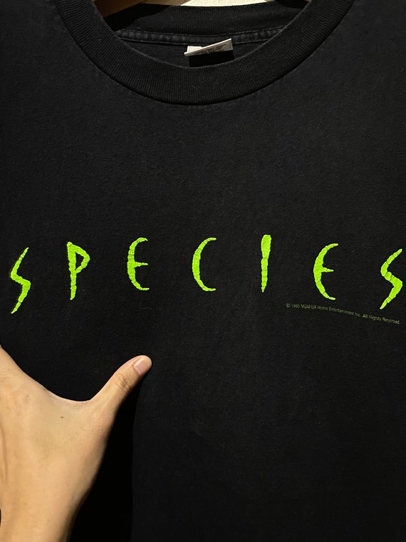 Vintage 1995 Species T-shirt Size XL - Etsy Denmark