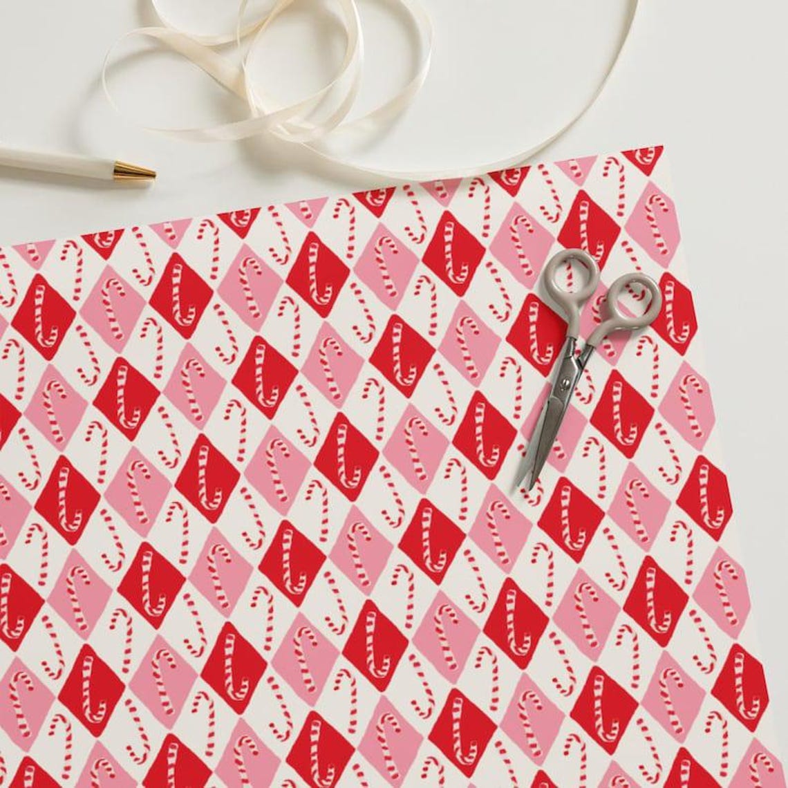 Retro Candy Cane Gift Wrap – Red & Pink Christmas Wrapping Paper Sheets ...