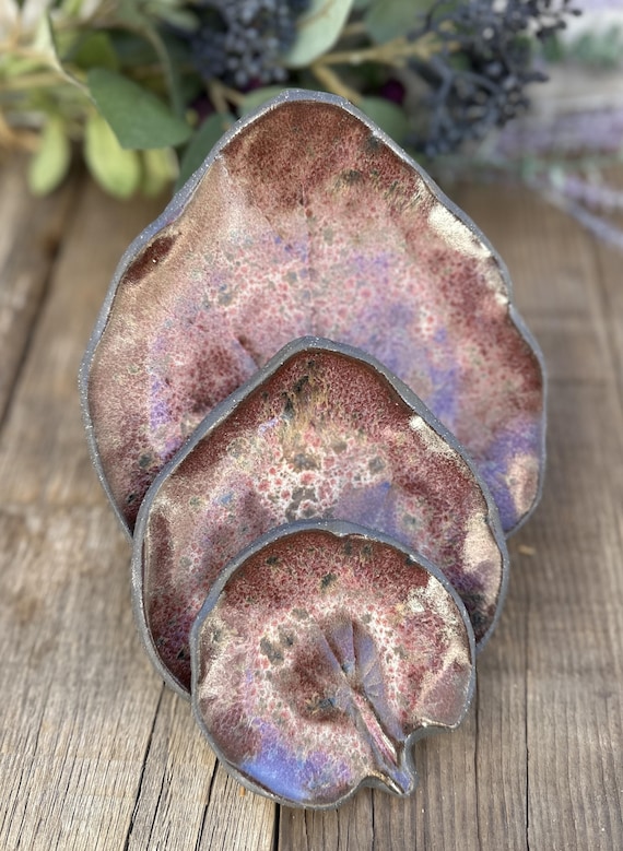 Handmade Ceramic Leaf Nesting Dish Set of 3