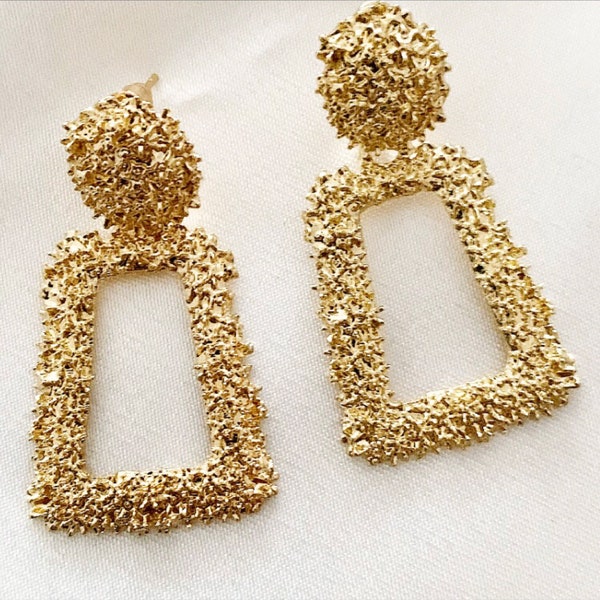 Gold Statement Rectangle Drop Earrings, 2020 gold door knocker earrings, gold textured door knocker earrings, statement gold hoop earrings