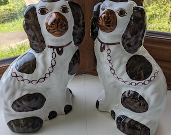 Vintage Paar Staffordshire-Hunde