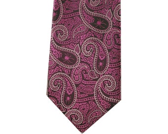 Spider necktie gift for Arachnologists and spider lovers