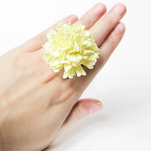 Yellow Big Ring for Women Solitary Ring Gifts for Daughter Yellow Jewelry for Mom Gifts Flower Summer Ring for Friend 20 Birthday Gift image 2