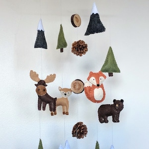 Woodland Animal Baby Mobile, Mountain Baby Mobile, Woodland Nursery Decor, Baby Boy Mobile, Felt Mobile, Baby Shower Gift, Governerd