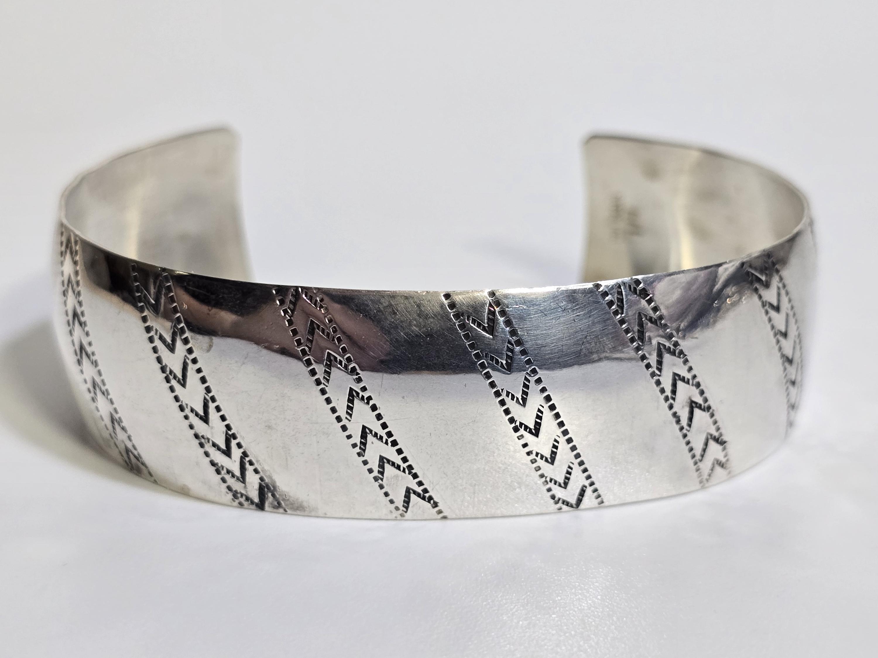 Helen Long Sterling Silver Navajo Textured Cuff Bracelet Size 7 In