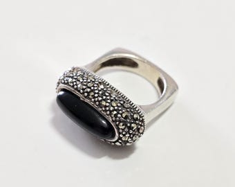 Vintage Sterling Silver Marcasite And Black Onyx Art Deco Ring size 7.5