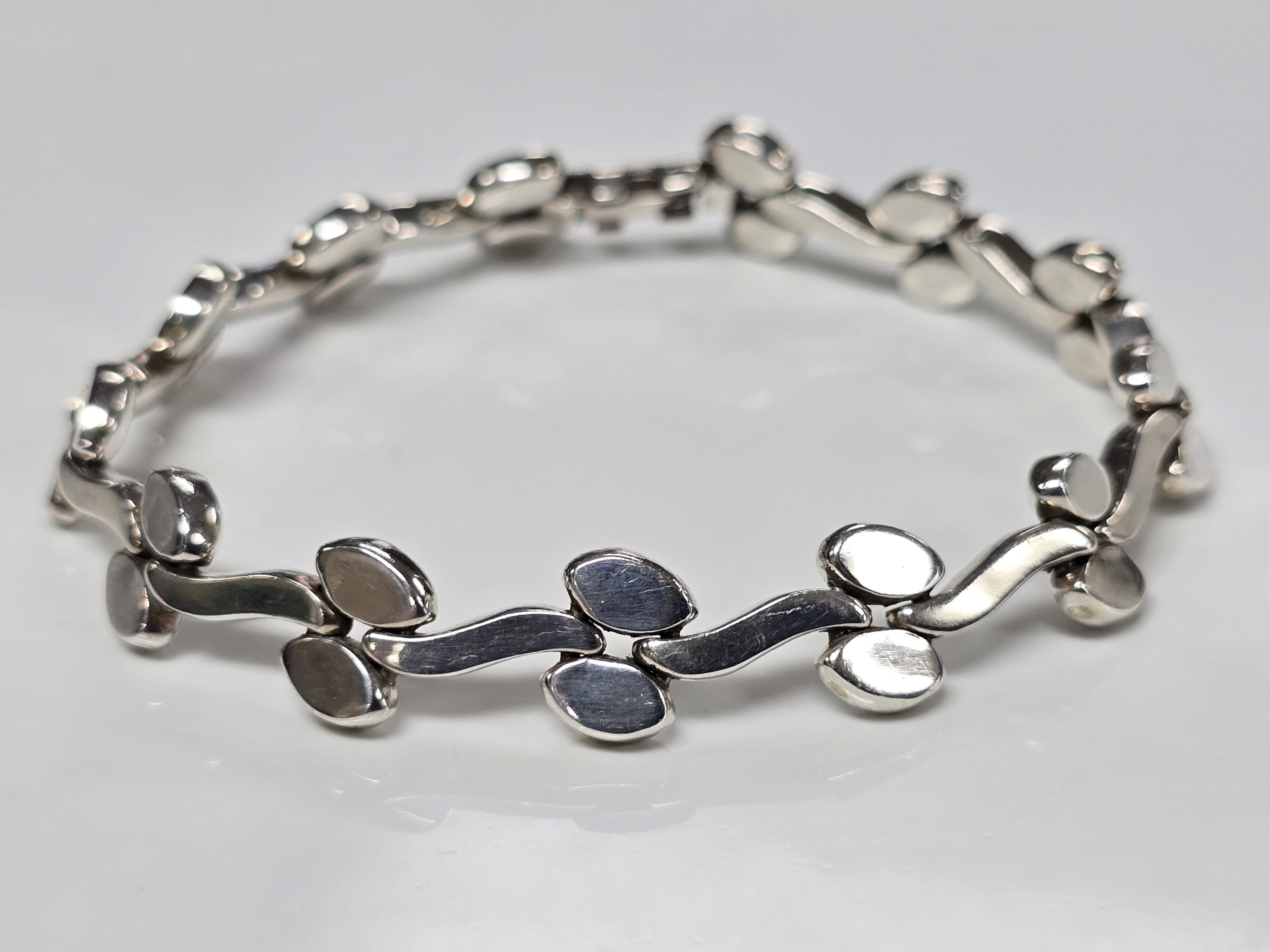 Vintage Sterling Silver Mexican Link Bracelet Size 7.25 Inches