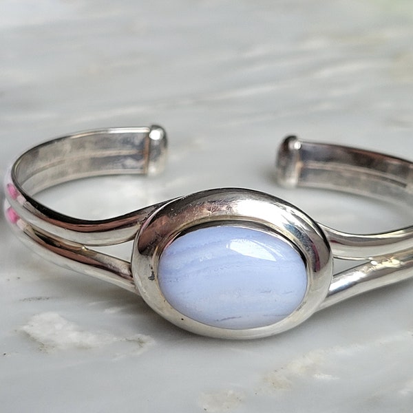 Sterling Silver Blue Lace Agate Cuff Bracelet SIZE 6.5 in (T41)