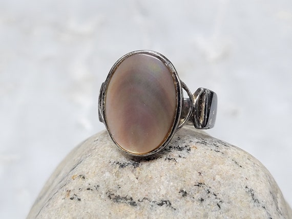 Vintage Sterling Silver Abalone Ring size 7.25 (P… - image 3