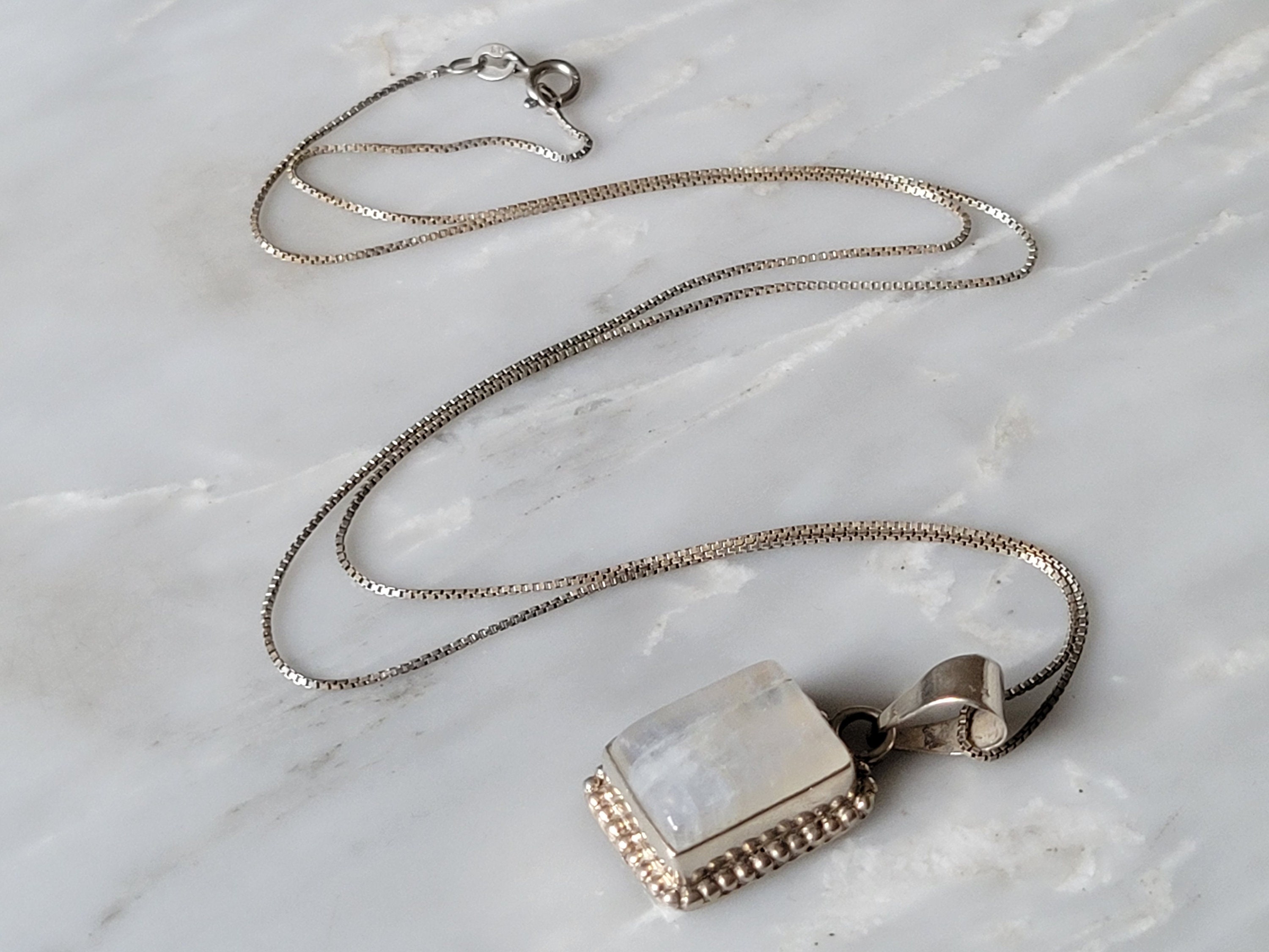 ☆ENGBROX☆ silver925 milky moonstone necklace EBNL25004SV Big Rainbow Moonstone Necklace Pendant With Silver Box Chain