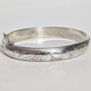 Vintage Sterling Silver Etched Hinged Bangle Bracelet SIZE 7.25 in