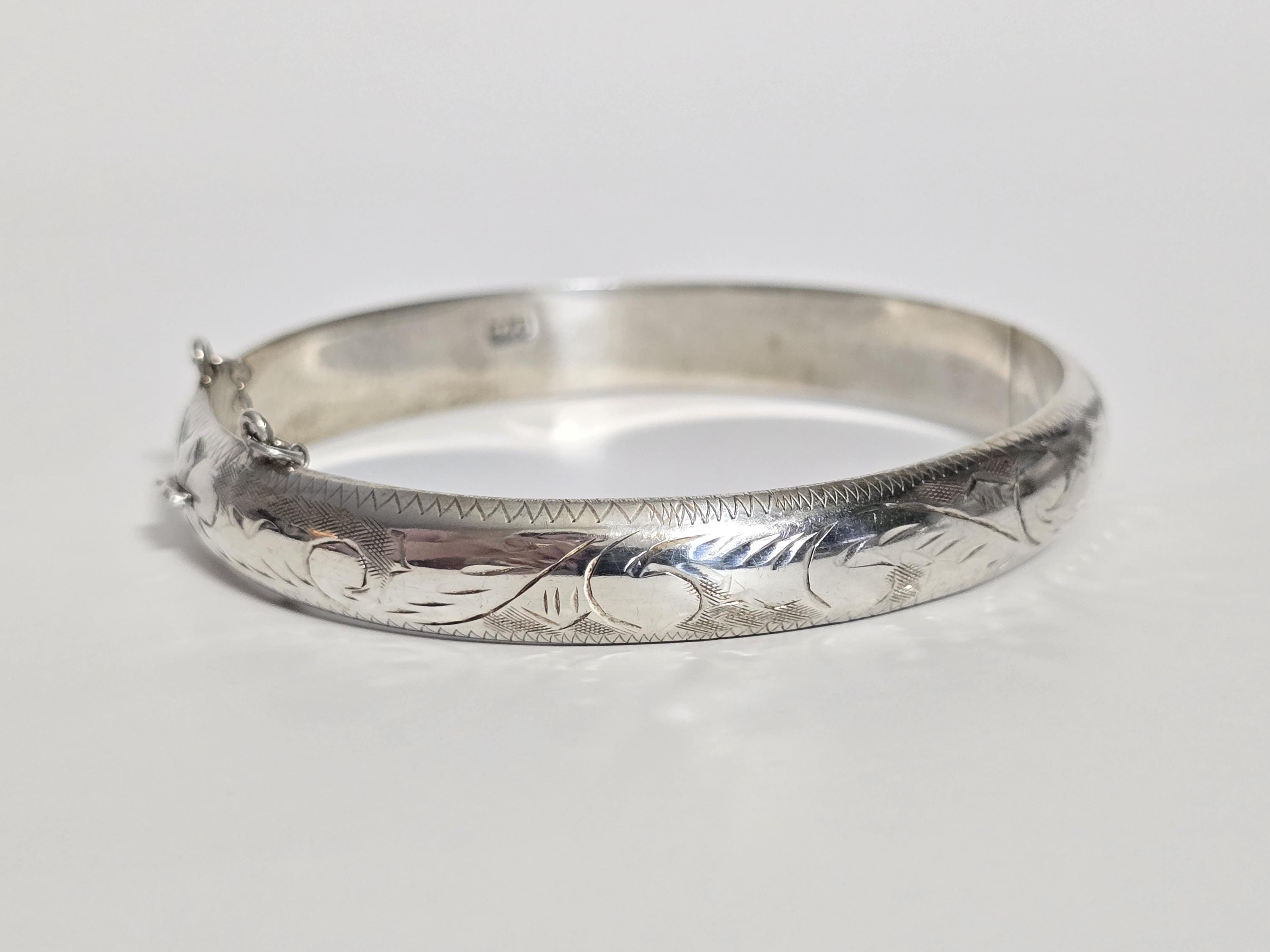 Vintage Sterling Silver Etched Hinged Bangle Bracelet SIZE 7.25 In