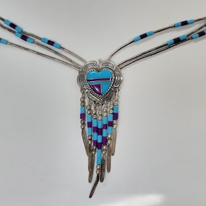 Collier Quoc Turquoise en argent sterling liquide turquoise et franges de coeurs en sugilite sud-ouest taille 61 cm (I27)