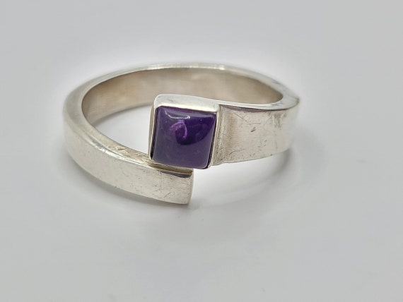 Vintage Sterling Silver Purple Stone Wrap Ring Size 7.75