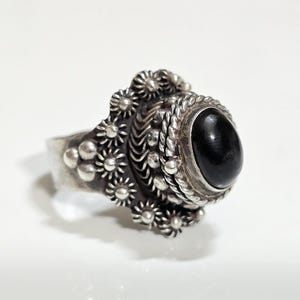 Vintage Taxco Sterling Silver Poison Pill Filigree Onyx Ring size 6