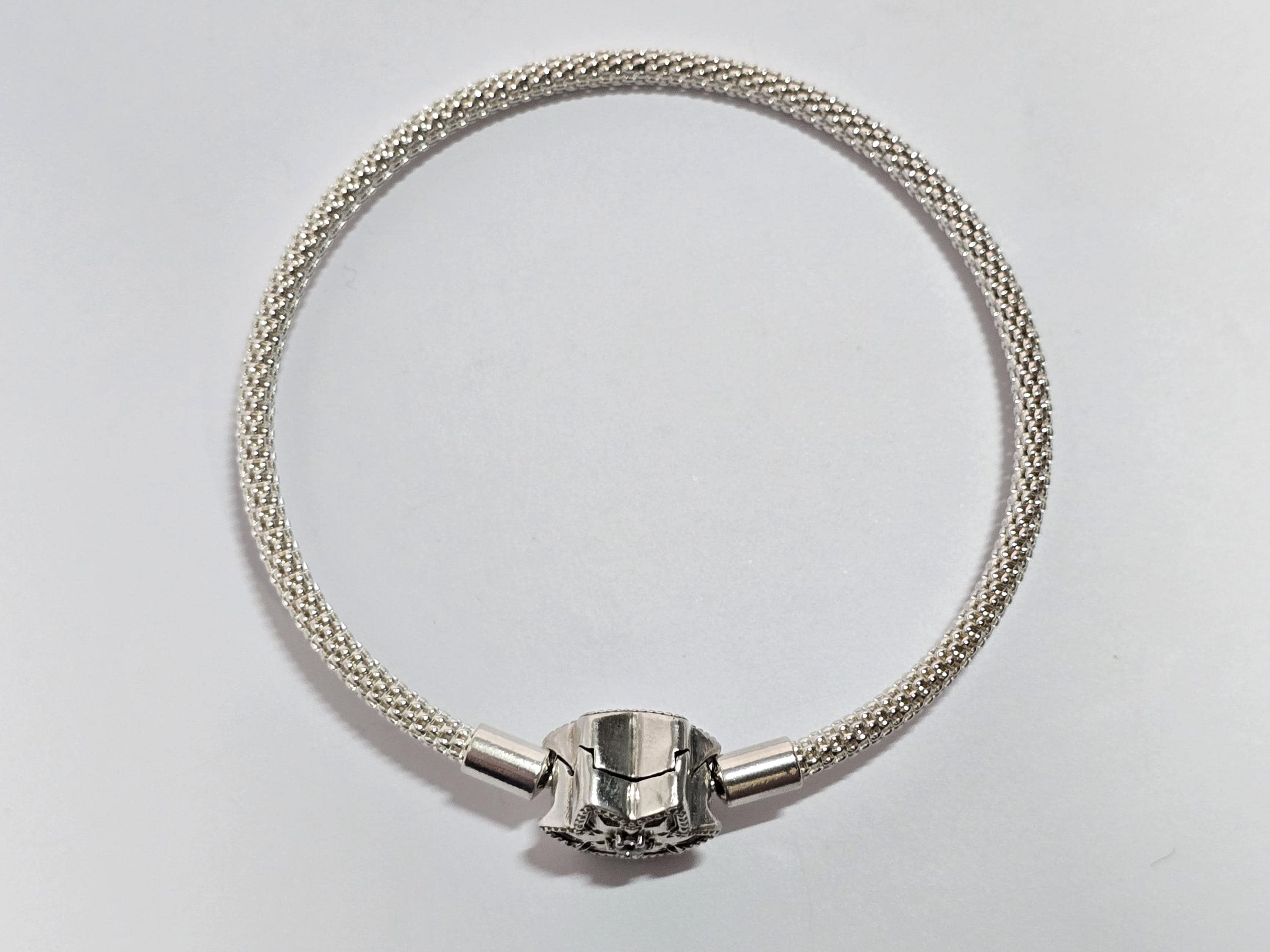 PANDORAシルバーバングル 中古・古着通販】PANDORA (パンドラ) ハートモチーフバングル