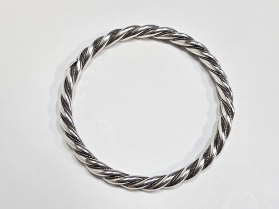 Vintage 900 Silver Twisted Stackable Bangle Brace… - image 4