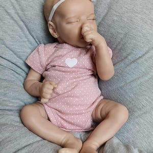 1 Muñeca Reborn PREMATURA de Terapia LISTO PARA ENVIAR, Set de Regalo: #TheahLeighAna, Niña Recién Nacida, Sueño, Maternidad, Ducha, Paquete, Cuerpo Alterado imagen 16