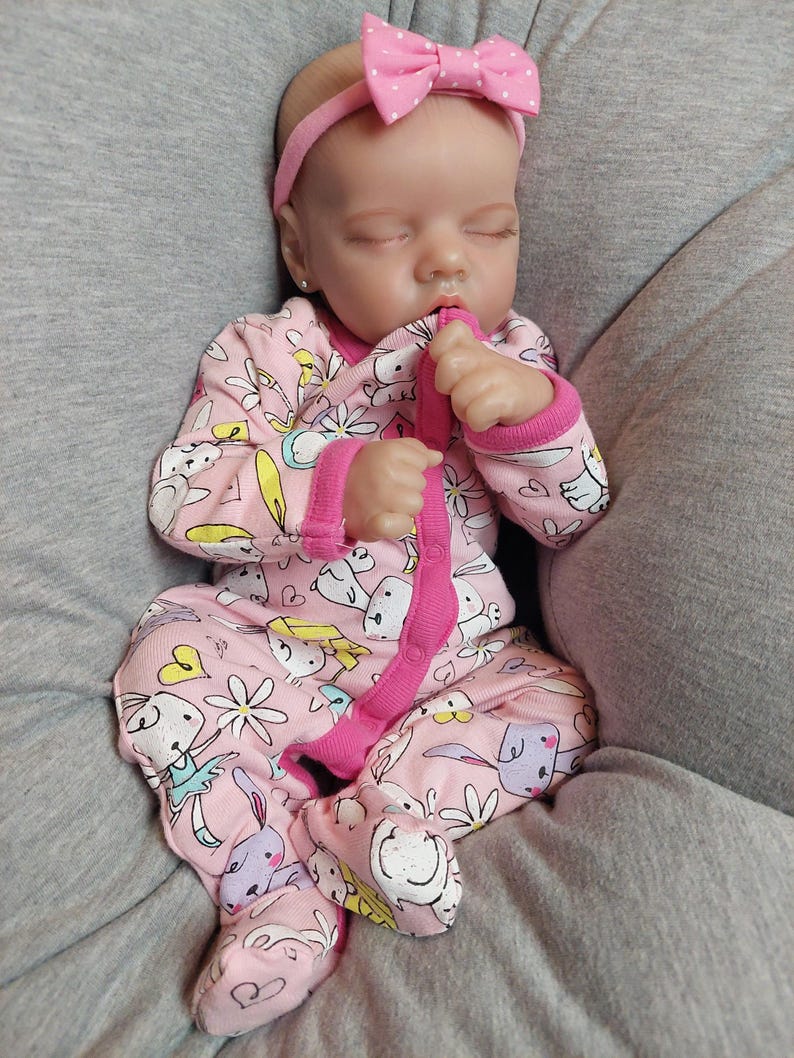 1 Muñeca Reborn PREMATURA de Terapia LISTO PARA ENVIAR, Set de Regalo: #TheahLeighAna, Niña Recién Nacida, Sueño, Maternidad, Ducha, Paquete, Cuerpo Alterado imagen 4