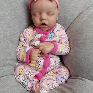 1 Muñeca Reborn PREMATURA de Terapia LISTO PARA ENVIAR, Set de Regalo: #TheahLeighAna, Niña Recién Nacida, Sueño, Maternidad, Ducha, Paquete, Cuerpo Alterado imagen 13