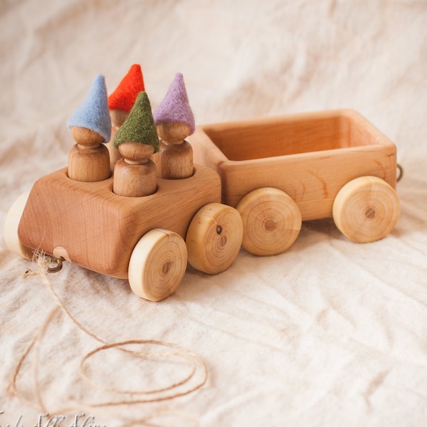 Waldorf wooden Car with Trailer - with peg doll Driver and Passengers - wooden toy - Vehicle - push and pull toddler toy