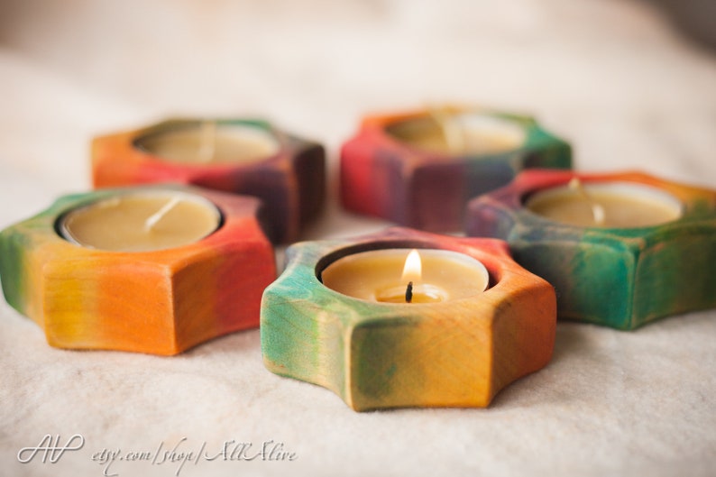 Waldorf geïnspireerde zon 7 stralen Sterkandelaars voor verschillende kaarsen of decoraties Regenboogkleuren gradiënt kandelaar Waldorf decor Rainbow - tea candle