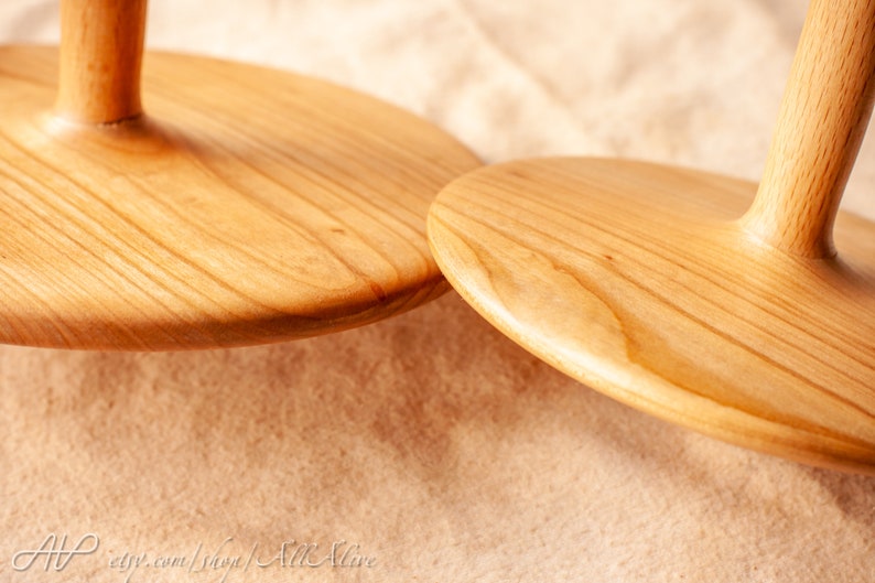 Riesiger XXL Kreisel aus Holz. Mit Holzgriffläufer, Seilläufer und Kreiselplatte Waldorf Spielzeug. Montessori-Materialien. Bild 4