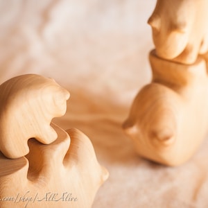 Wooden Rolling Bears Family Set of 4 - Elm wood - Doing somersault - Waldorf toys - Montessori materials - Balancing toys