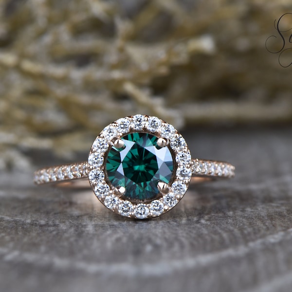 Round Cut Green Diamond Ring - Etsy