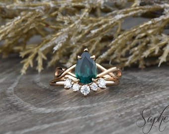 Bridal Ring Set | Pear Cut Emerald Twisted Solitaire Ring | Diamond Tiara Wedding Band | Unique Gold Bridal Set | May Birthstone Rings