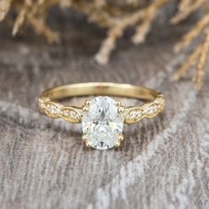 Oval Cut Moissanite Engagement Ring, Oval Lab-Grown Diamond Wedding Ring, Vintage Solid 14k/18k Gold Platinum Ring, Scalloped Wedding Ring