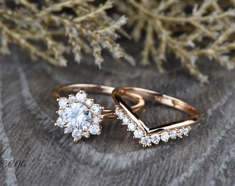 Round Cut Forever One Moissanite Engagement Ring Set, Diamond/Moissanite Halo Set Wedding Ring, Curved/Tiara Gold14k/18k Wedding Band