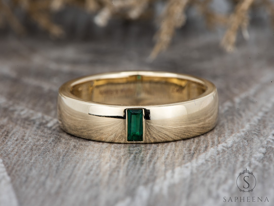 BOVANNI Emerald-cut Natural Emerald and Diamond Man's Ring in 14k Yellow  Gold