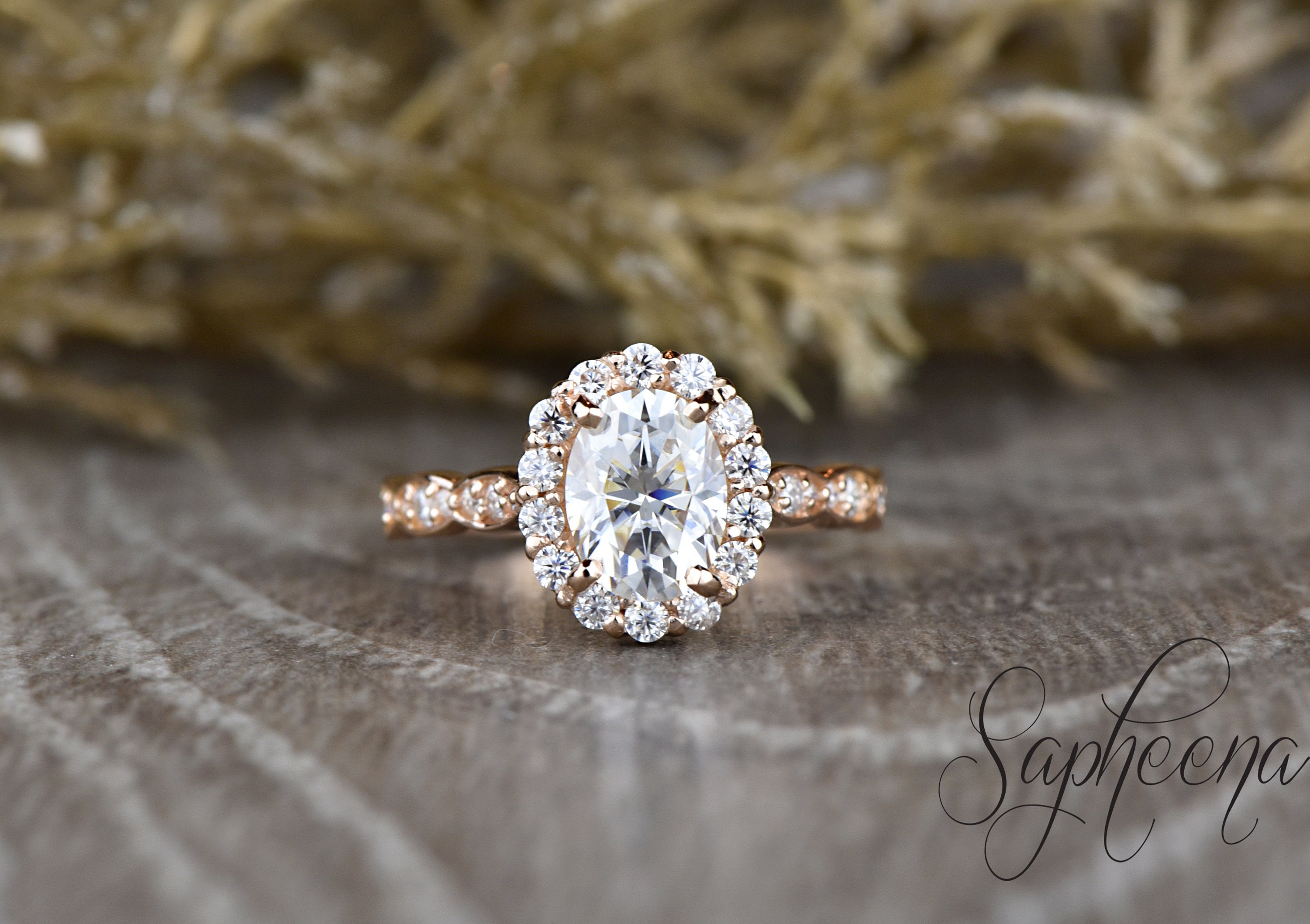Scalloped halo engagement ring deals