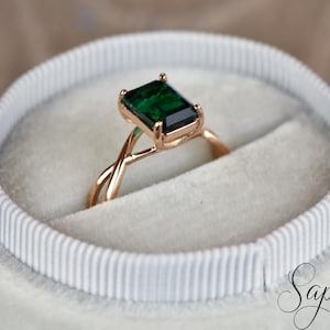 Green Emerald Engagement Ring in 14k Rose Gold, 8x6mm Emerald Cut, May Birthstone Ring,Wedding Bridal,Solitaire Split Shank Ring by Sapheena