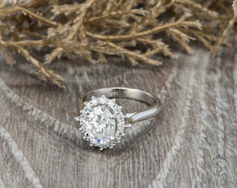 Oval Halo Forever One Moissanite Ring, Oval Halo Wedding Ring, Vintage Style Gold Ring, Flower Oval Moissanite Ring, Platinum Oval Halo Ring