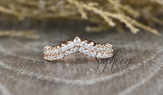 Etsy curved wedding band deals