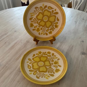 Royal China “Damsel” Mod Yellow Dinner Plate/Vintage Plates/Set of 2 plates/Replacement