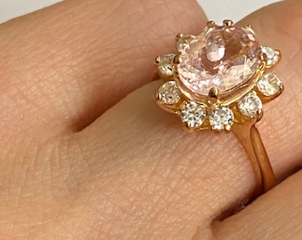 Morganite Ring, Morganite Engagement Ring, 1.80ct Soft Pink Oval Shape Morganite, 14K Rose Gold Morganite Ring