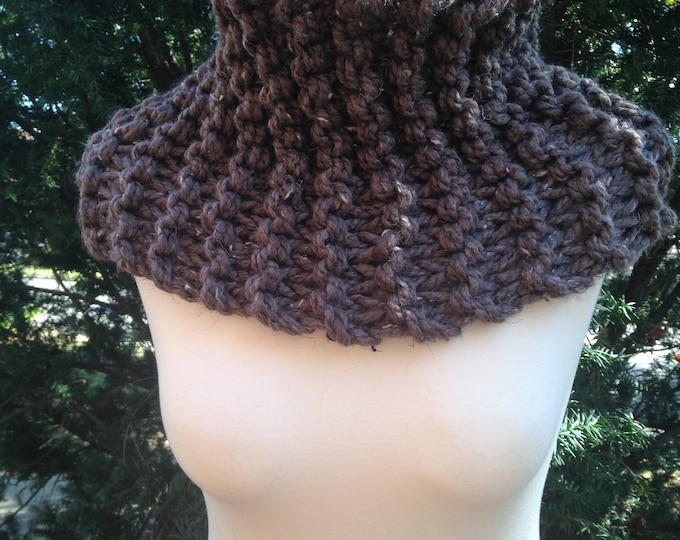 Outlander Cowl, Claire Scarf, Outlander Neck Warmer, Outlander Scarf, Clarie's Outlander Cowl. Sassenach Cowl