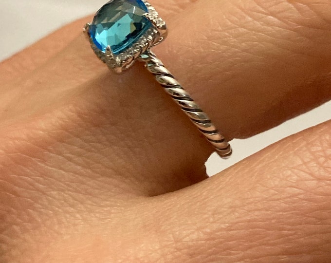 Previously USED David Yurman Chatelaine Blue Topaz and Diamond Ring 8mm Size 7.5