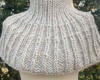 Hand Made Cowl, Neck Warmer, Highlander Knit, Knitted Bulky