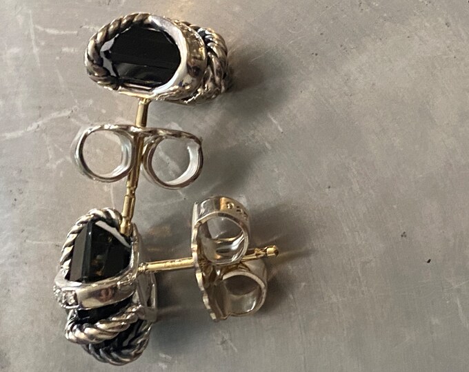 David Yurman  Pave Diamond Wrap  ONYX studs