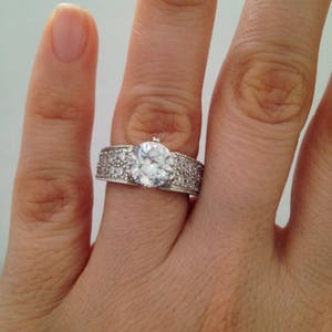 2.00ct Round Engagement Ring, Hand-setting Diamond Simulant Ring, .925 Sterling Silver Rhodium Plating, Round Brilliant Ring