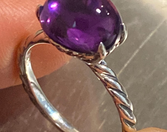 Used David Yurman Amethyst  12mmx10mm  CABOCHON Ring  Size 7