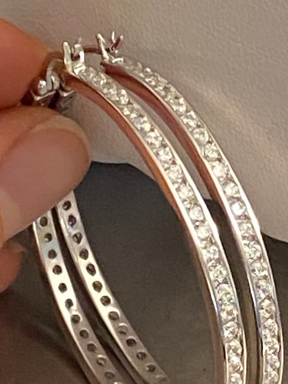 Orecchini a cerchio larghi in argento sterling con zirconi cubici - Italia